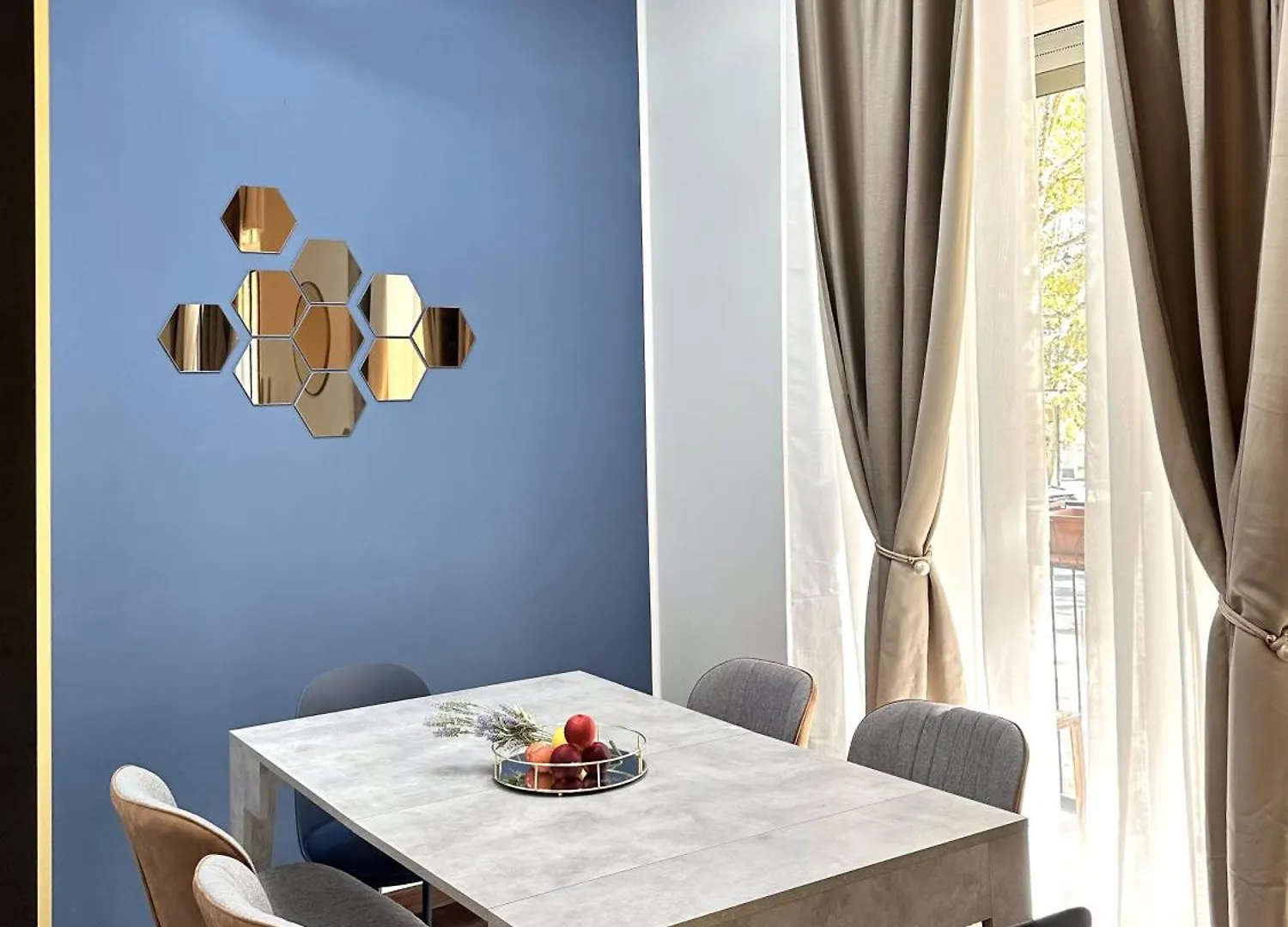 Deluxe Multispace Apartment With Green Terrace Milano